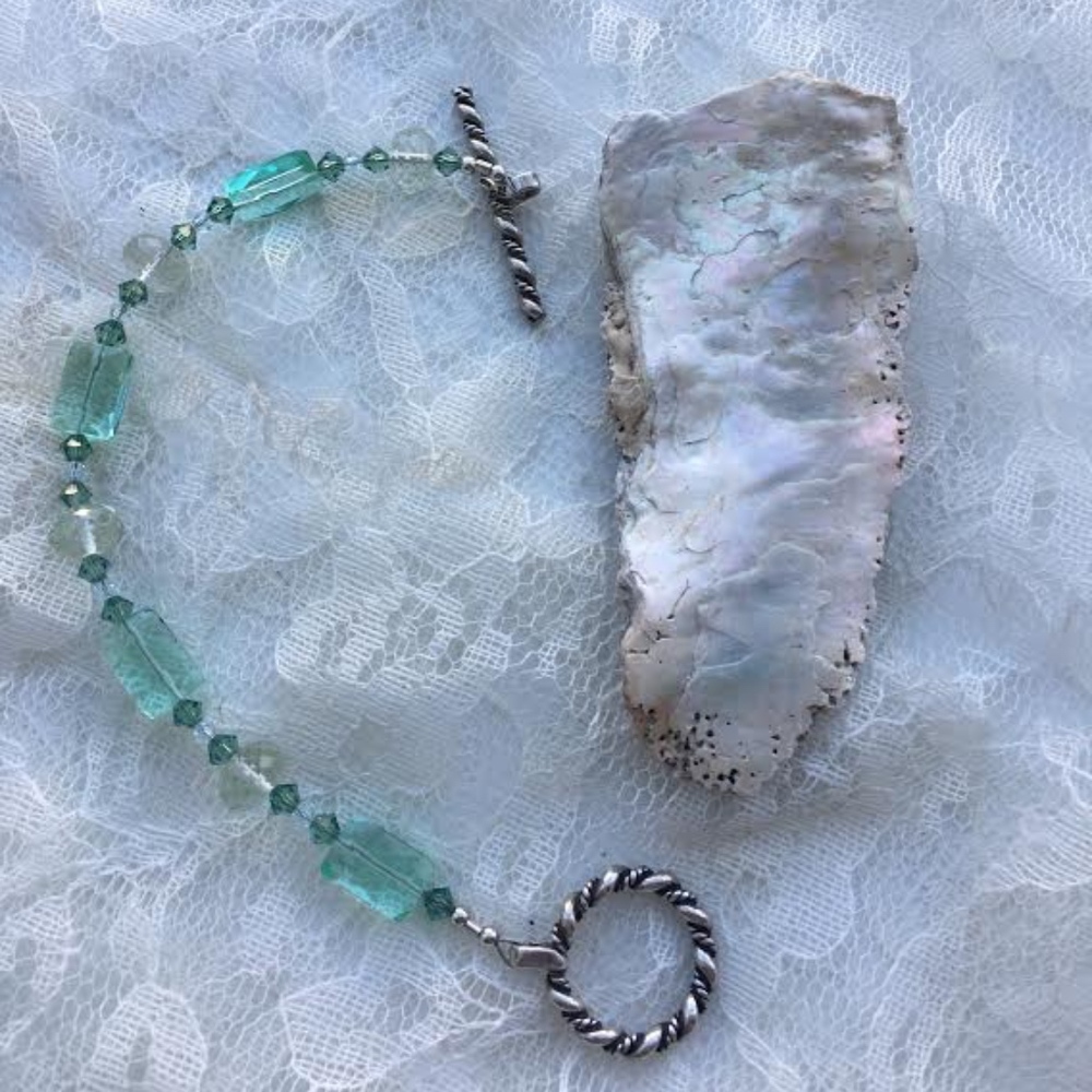 113: Green Quartz and Swarovski Crystal Bracelet
